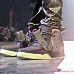 nike air yeezy 2 black pink closer look 11 150x150 Nike Air Yeezy 2 Black–Pink 