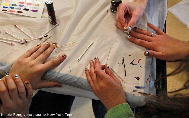 Rabbin Nail art NYC Nicole Bengiveno New York Times Un rabbin utilise le nail art pour enseigner la Torah 
