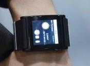 Watch, première smartwatch