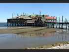 Restaurant sur pilotis, à Walvis Bay, en Namibie.