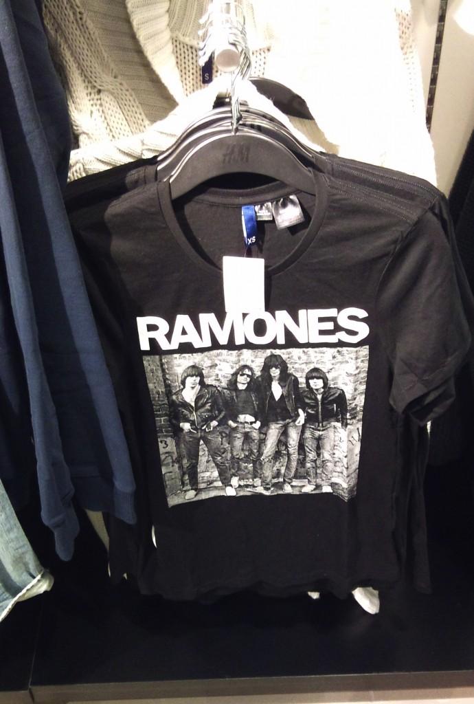 Les Ramones sur un t-shirt H&M; ?