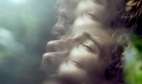 Doldrums: Empire Sounds - EP Streaming
On avait croisé Doldrums sur un remix de Grimes en juin dernier. Aujourd’hui, le producteur canadien s’apprête à livrer son premier EP, Empire Sounds, le 8 décembre prochain chez No Fear of Pop. En attendant, ce premier effort est dispo en écoute et confirme que Doldrums est à surveiller de près!

We met Doldrums back in June with a rework of Grimes. Now, the Canadian producer is releasing his very first EP, Empire Sounds, on December 8 via No Fear of Pop. Stream his effort below and keep an eye on his forthcoming productions!

