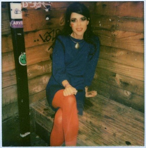 Glass candy "warm in the winter" (clip) + mp3 Paperblog