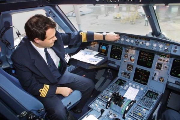 Défoncé au cannabis, le pilote veut décoller avec ses 192 passagers