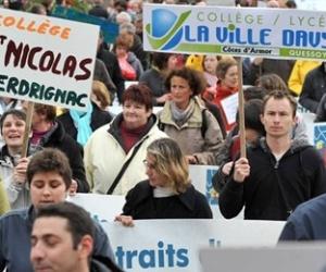Suppression de postes, l'enseignement catholique breton manifeste sa grogne
