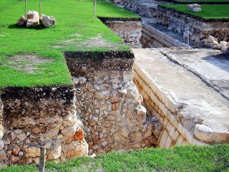 Fouilles sur le site de Chichén Itzá dans le Yucatán, au Mexique