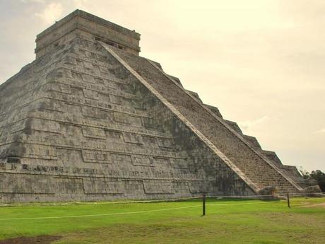 El Castillo sur le site de Chichén Itzá dans le Yucatán, au Mexique
