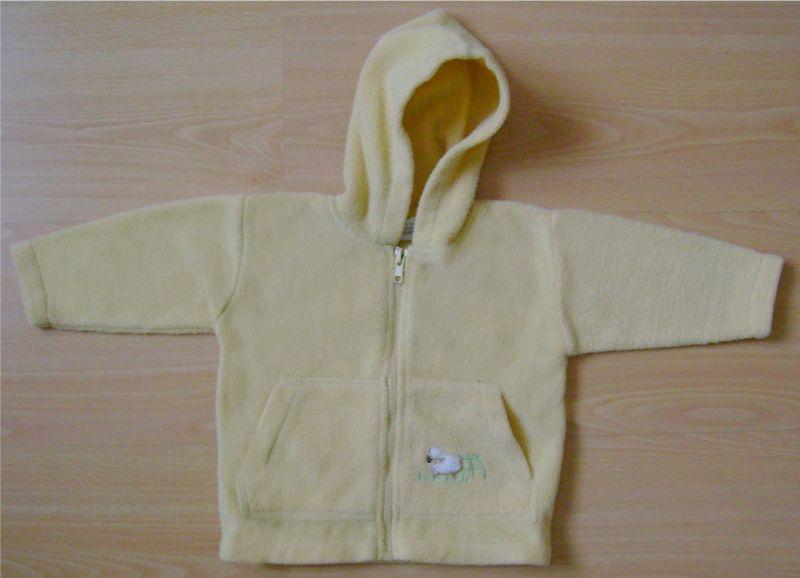 pull polaire jaune à capuche 6 mois.jpg