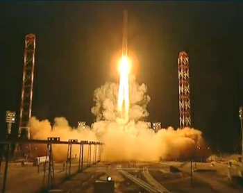 Décollage de la sonde russe Phobos-Grunt à bord d'une fusée Zenit depuis Baïkonour, mardi à 21h16 (heure de Paris). Crédits : Roscosmos.