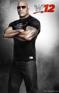 La star du catch Dwayne Johnson, The Rock, fait partie du roster de WWE 12