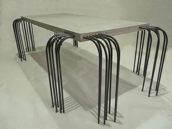 Table en beton et fer - Rafael Gomez