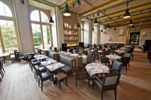 Mini-palais-salle-restaurant-interieur-blog-hotel-elysees-mermoz-art-ensuite-paris