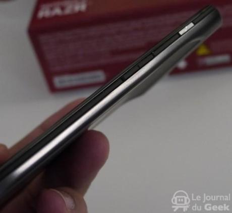 motorola razr live 071 586x540 Test : Motorola RAZR