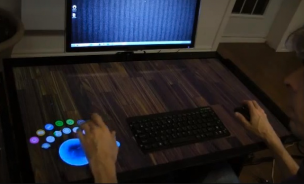 exodesk 600x363 Premières images du bureau interactif de 40 pouces de chez ExoPC