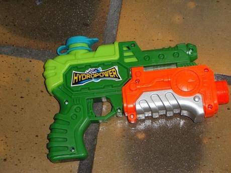 Le swap de Joufflette : les photos récap' ! http://img148.imageshack.us/img148/5921/colisenvoyparbernadette.jpg