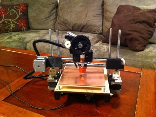 Printrbot 600x448 Printrbot : une imprimante 3D dans tous les foyers