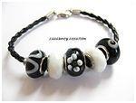 bracelt noir et blanc 5