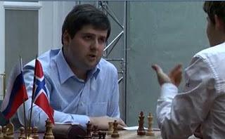 Echecs à Moscou : Peter Svidler (2755) 1/2 Magnus Carlsen (2826)