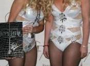 Britney pose avec sosie Meet Greet