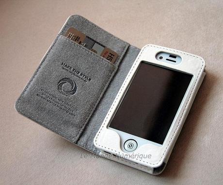 En blanc ou en marron votre étui en cuir style portefeuille pour l’iPhone 4S ? En blanc ou en marron votre étui en cuir style portefeuille pour l’iPhone 4S ?