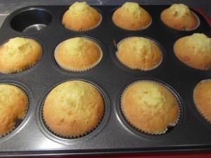 muffins à la violette après cuisson muffins à la violette après cuisson