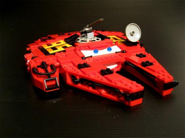 Le faucon millenium, tout en Lego  À Voir