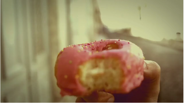 I need nothing, musique et graphisme font bon ménage