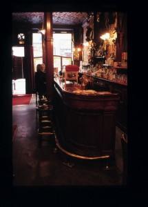 Bar vers sortie avec qqn Découverte