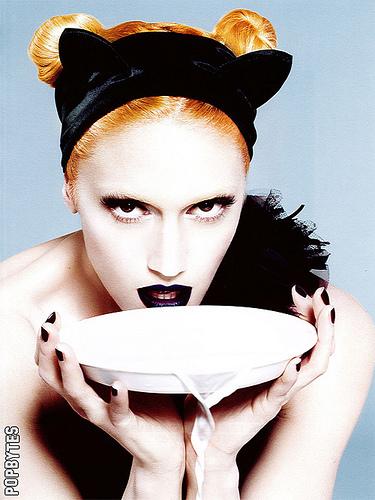 Gwen Stefani en couverture du magazine V