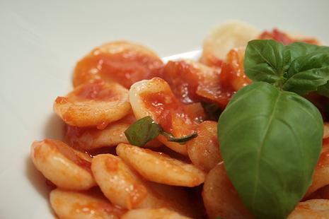 Orecchiettes, sauce tomate & basilic