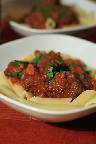 Assiette de pâtes au goulash