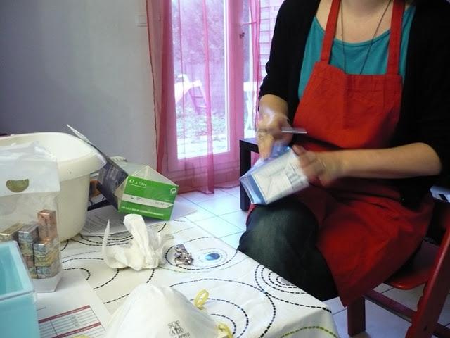 Un atelier chez Kafée :) De beaux marbrages, des chocolats, du thé et du partage...