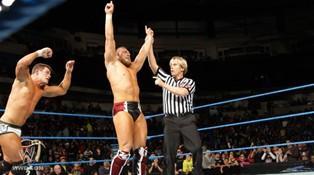 En remportant ce Fatal 4 Way, Daniel Bryan devient le 1er prétendant au titre de Champion du Monde Poids Lourds détenu par Mark Henry