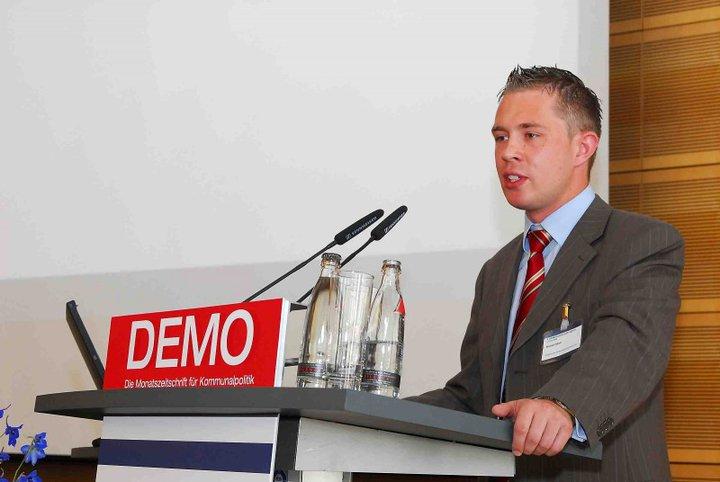 Un gay de 26 ans remporte une importante élection dans la Bavière profonde