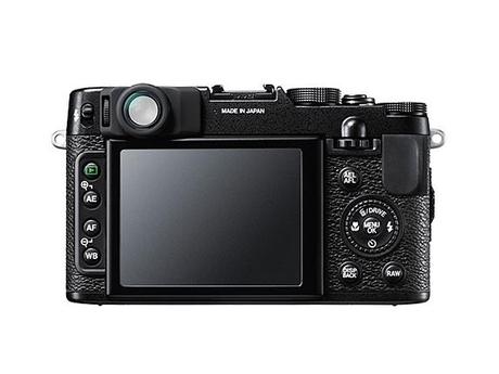 Envie d’un nouvel appareil photo pour Noël ? On a trouvé celui qu’il vous faut : le Fujifilm X10 !