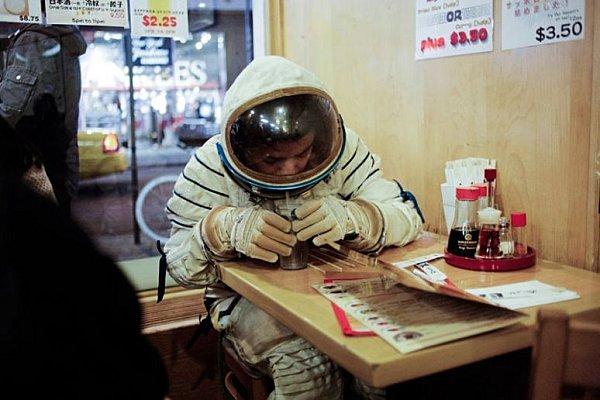 Lost-Astronaut-6.jpeg
