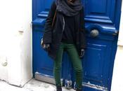 Hidding woman concours inside