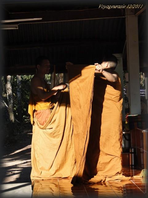 Thaïlande: La robe du moine, tout un art
