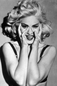 Madonna présente  » Masterpiece »
