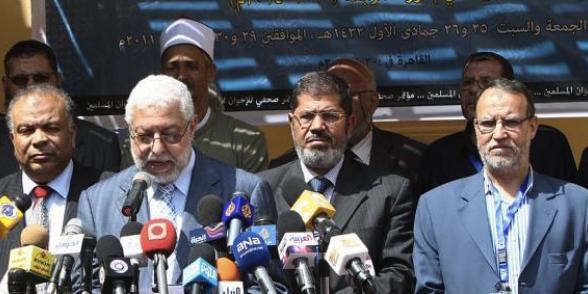 Egypte: les Frères musulmans réclament la victoire aux législatives