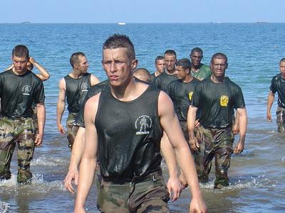 No pain no gain : l'entraînement fusilier marin de M.T.