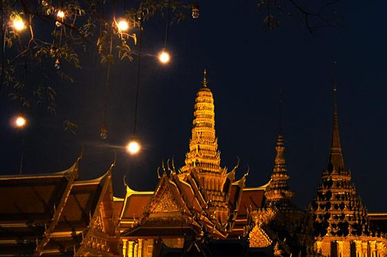 Wat Phra Keo by night
