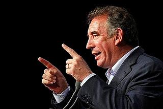 François Bayrou est donc candidat...