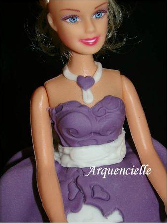 Gâteau princesse Barbie détail bustier