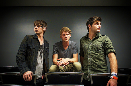 Foster The People - Don't Stop Course-poursuite pour le dernier clip de Foster The People