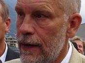 Malkovitch super "Dandy" ouvre boutique Paris!