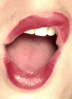 rouge à lèvres rouge, clarins, rouge baiser, bouche, sexy