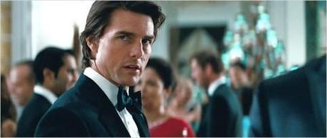 Tom Cruise in film Mission: Impossible - Ghost Protocol (2011). Mission : Impossible – Protocole Fantôme, critique