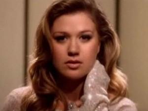 [Video] Kelly Clarkson – Stronger (What Doesn’t Kill You)