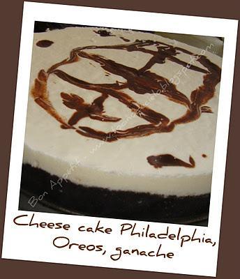 Cheesecake Philadelphia sur couche d´Oreos et ganache chocolat d´après SandeeA - Cheesecake Philadelphia sobre capa de Oreos y ganaché de chocolate (imitando muy mal SandeeA)
